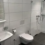 Han/Misafirhane Tschuggen Ostrava